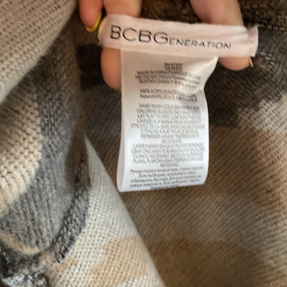 BCBG - Picture 2 of 3